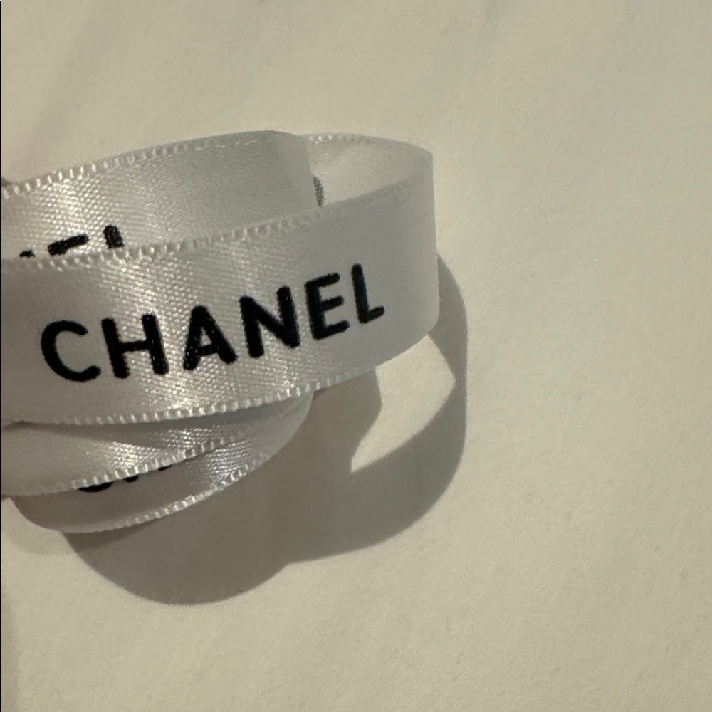 TWO Chanel ribbons - Picture 1 of 2